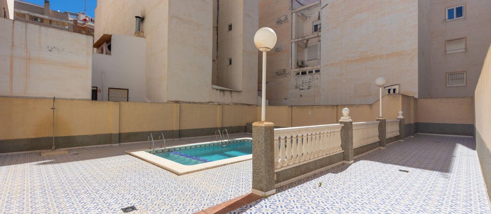 Sale - Ground Floor - Torrevieja - Estacion de autobuses