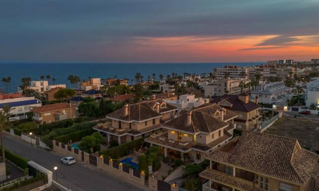 Sale - Villa - Torrevieja - La veleta