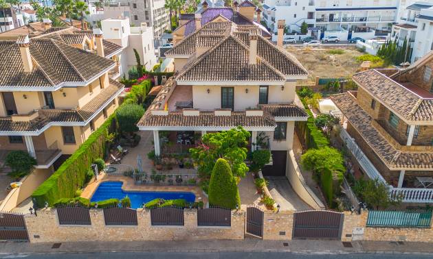 Sale - Villa - Torrevieja - La veleta