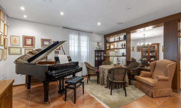 Sale - Villa - Torrevieja - La veleta