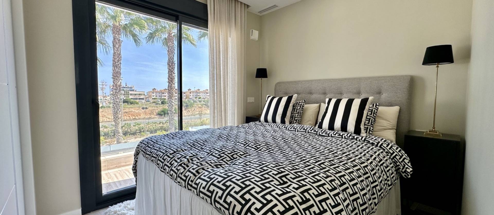 Sale - Villa - Orihuela Costa - Lomas de Cabo Roig