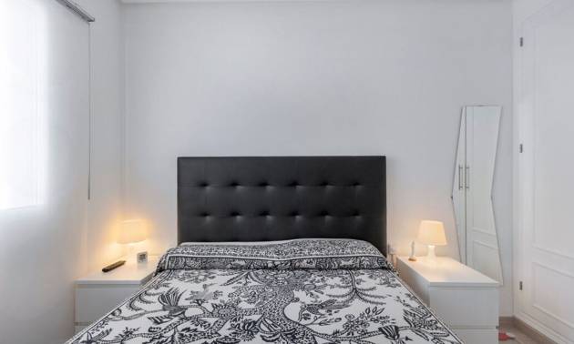 Sale - Apartment - Torrevieja - La Mata