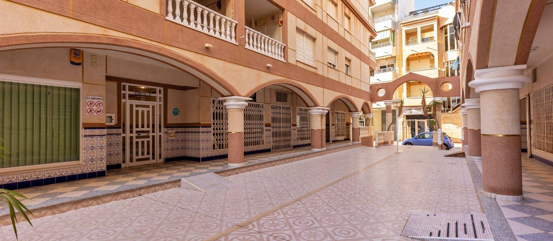 Sale - Apartment - Torrevieja - La Mata