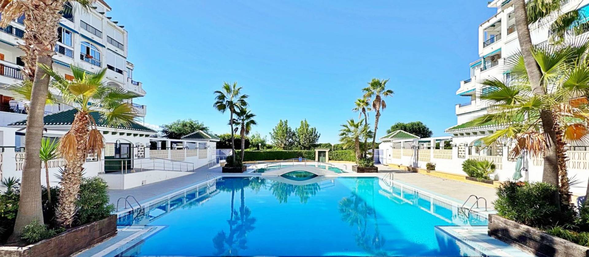 Sale - Apartment - Torrevieja - La Mata