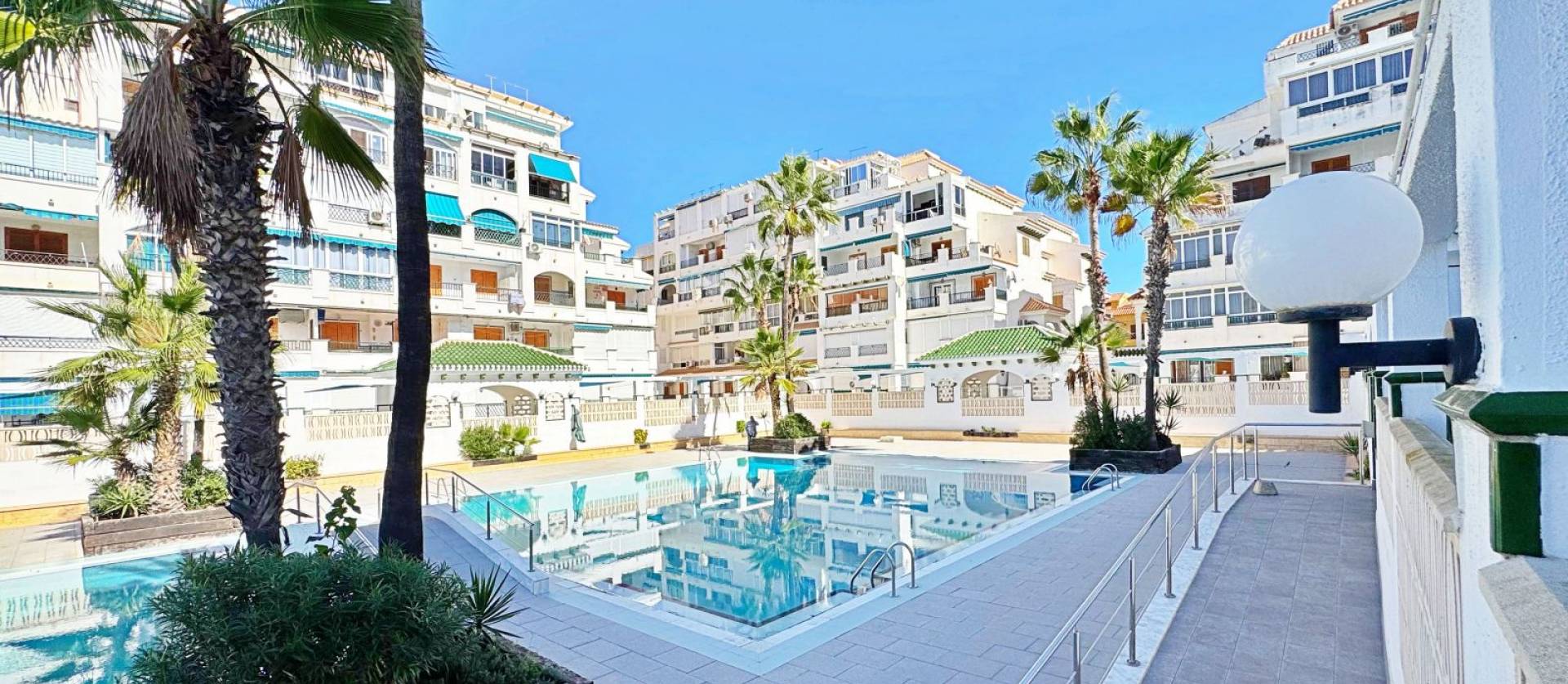 Sale - Apartment - Torrevieja - La Mata
