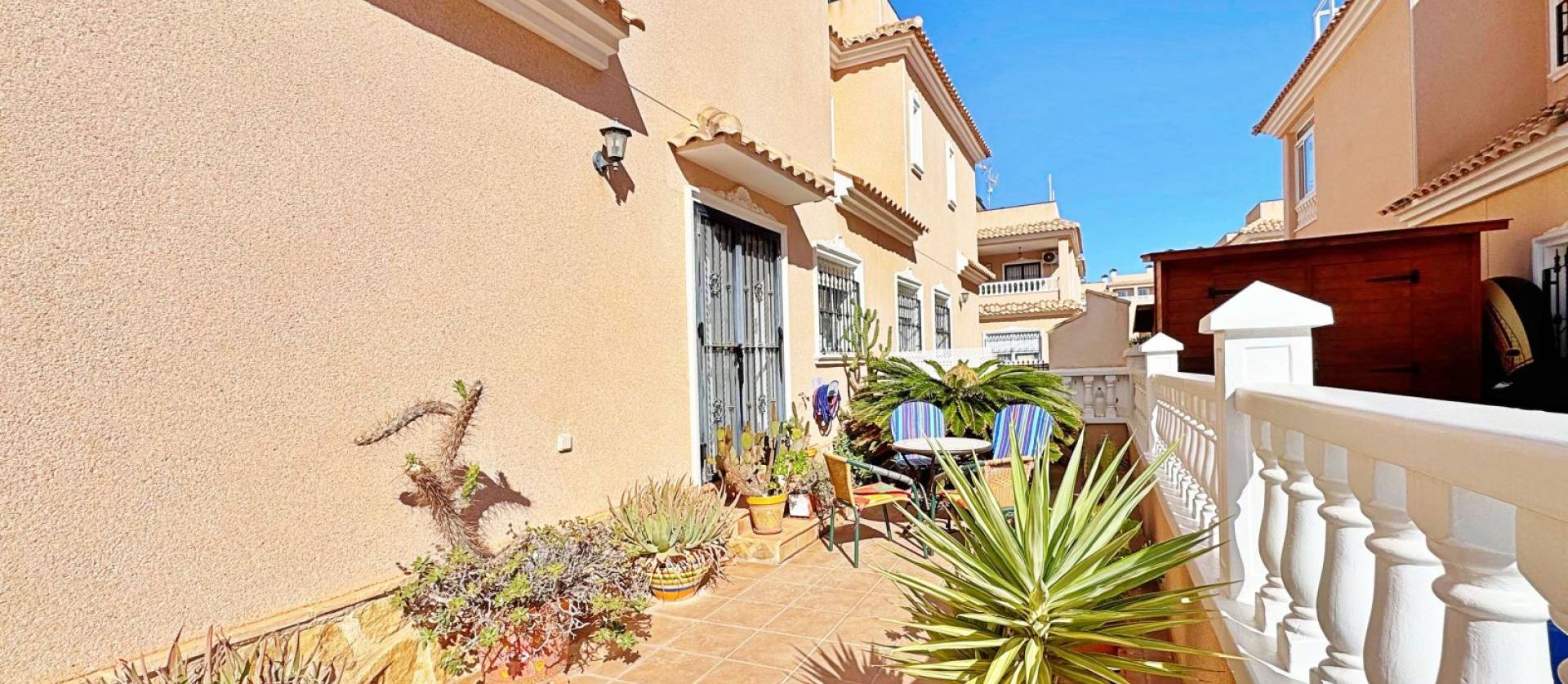 Sale - Townhouse - Orihuela Costa - Villamartín