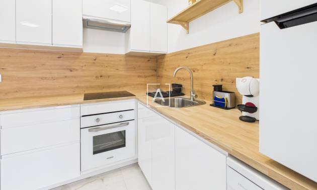 Sale - 1. Apartment / flat - Torrevieja Centro