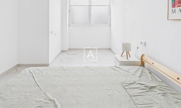 Sale - 1. Apartment / flat - Torrevieja Centro