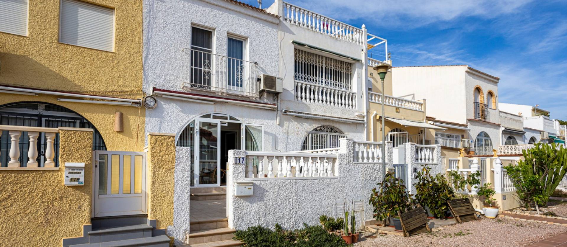 Sale - Terraced house / Townhouse - Torrevieja - La Siesta