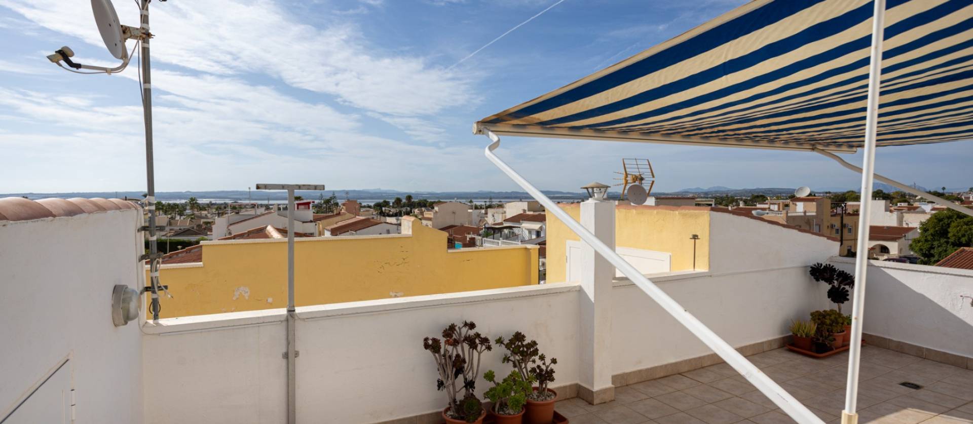 Sale - Terraced house / Townhouse - Torrevieja - La Siesta
