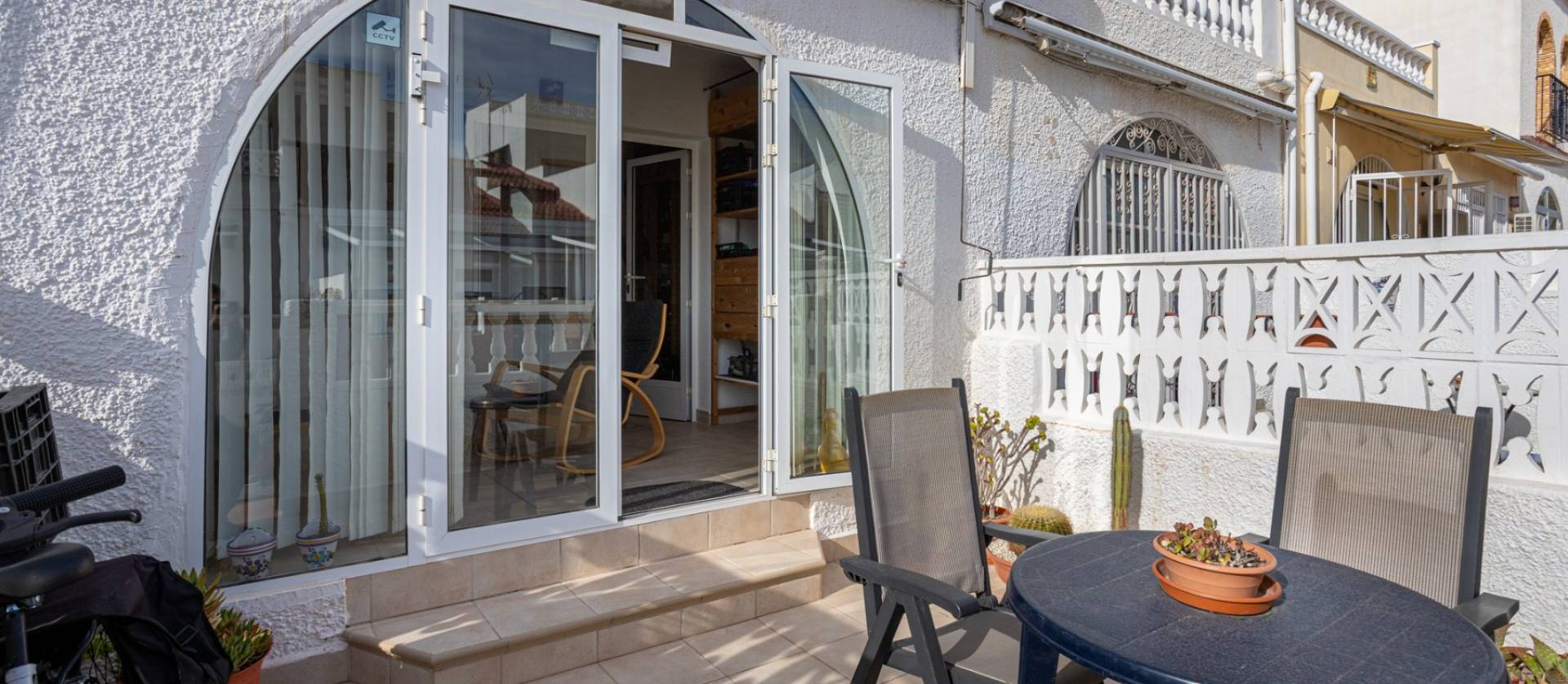 Sale - Terraced house / Townhouse - Torrevieja - La Siesta