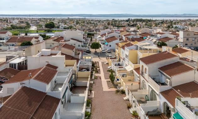 Sale - Terraced house / Townhouse - Torrevieja - La Siesta