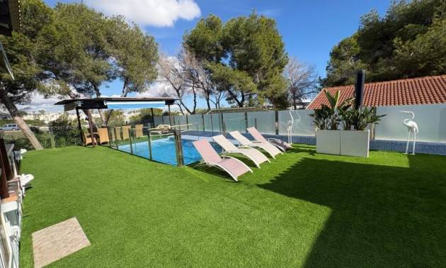 Bestaande woningen - Villa - Orihuela Costa