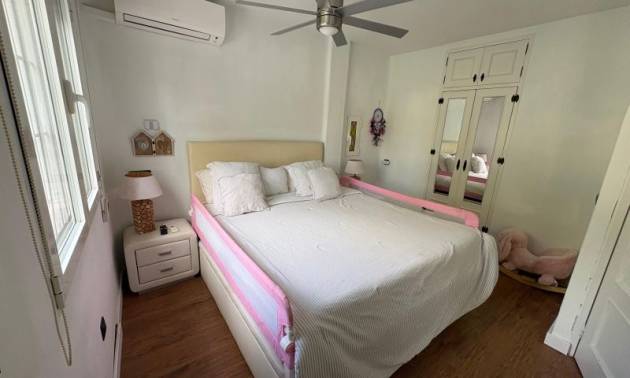 Bestaande woningen - Villa - Orihuela Costa