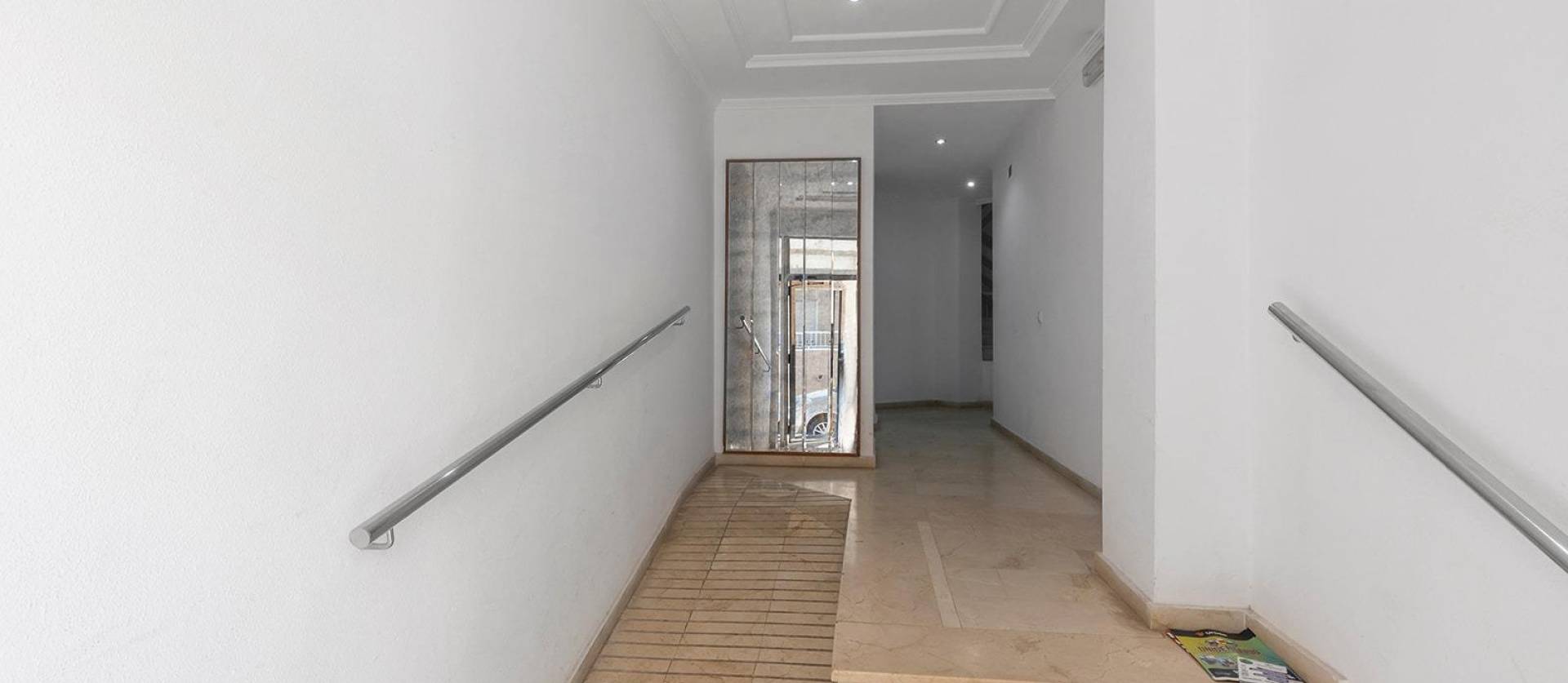 Sale - Ground Floor - Torrevieja - La Mata