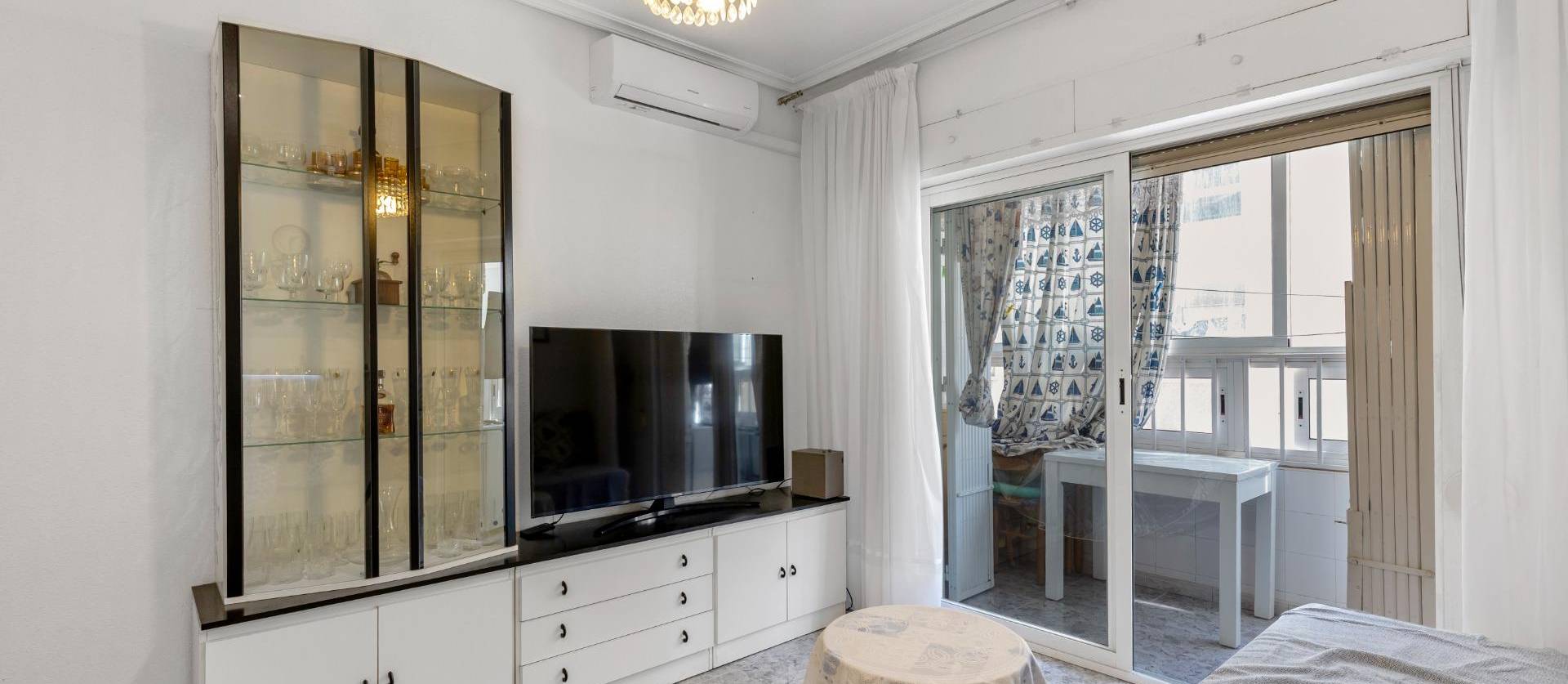 Sale - Apartment - Torrevieja - Centro - Muelle Pesquero