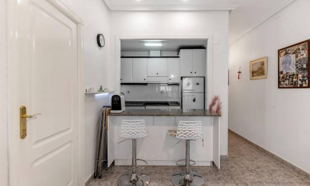 Sale - Apartment - Torrevieja - Centro - Muelle Pesquero