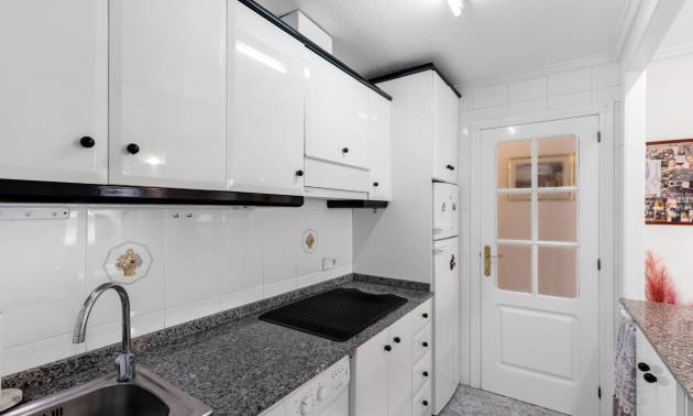 Sale - Apartment - Torrevieja - Centro - Muelle Pesquero