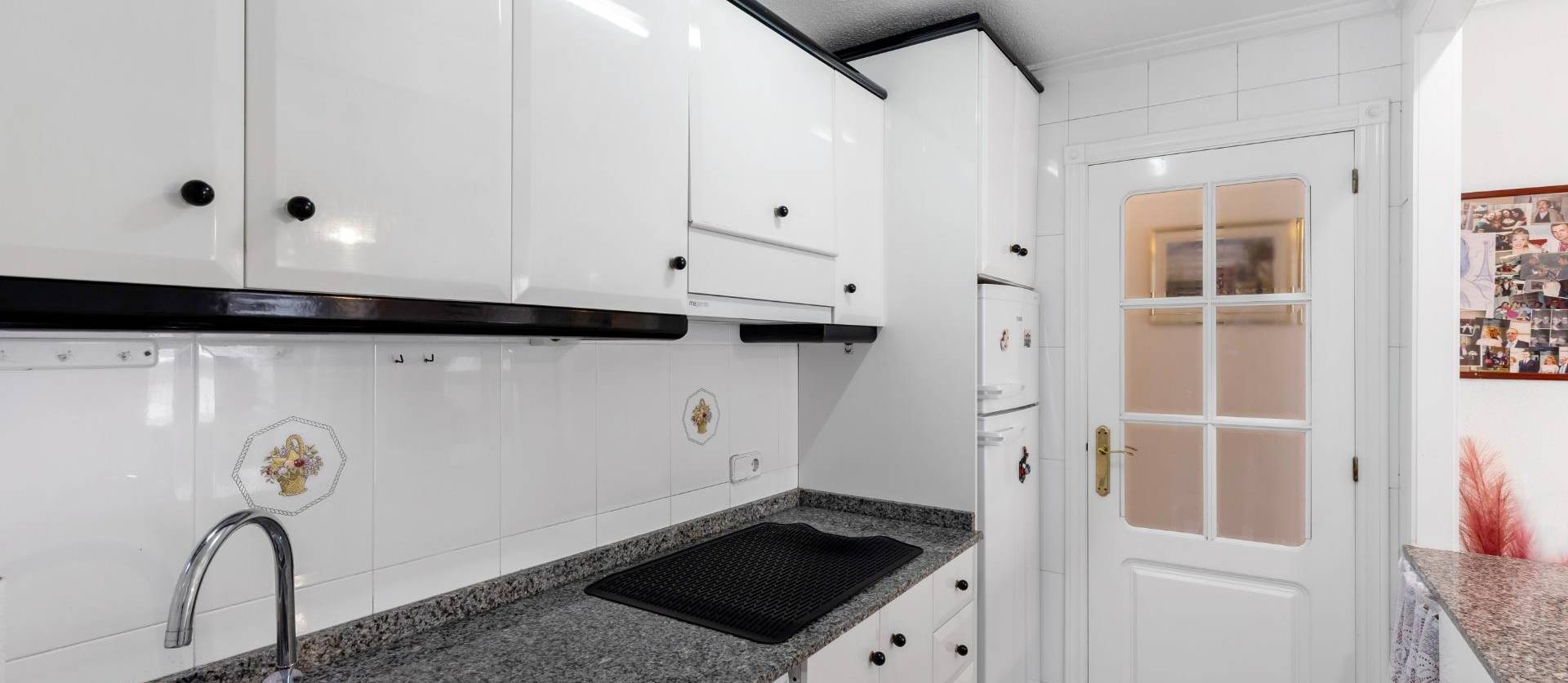 Sale - Apartment - Torrevieja - Centro - Muelle Pesquero