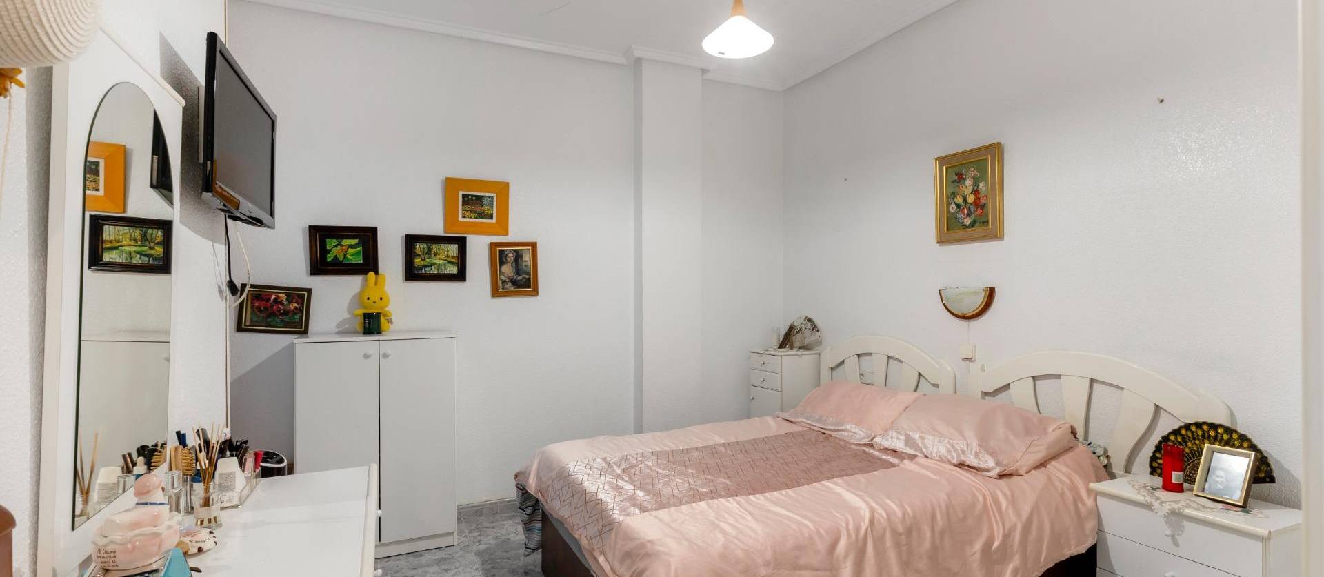 Sale - Apartment - Torrevieja - Centro - Muelle Pesquero