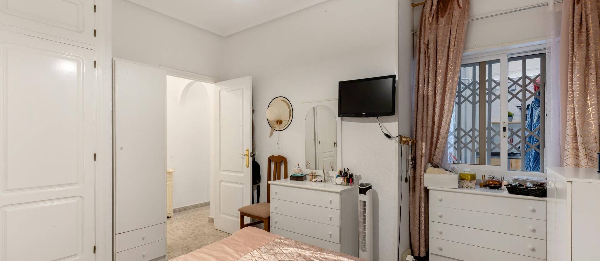 Sale - Apartment - Torrevieja - Centro - Muelle Pesquero