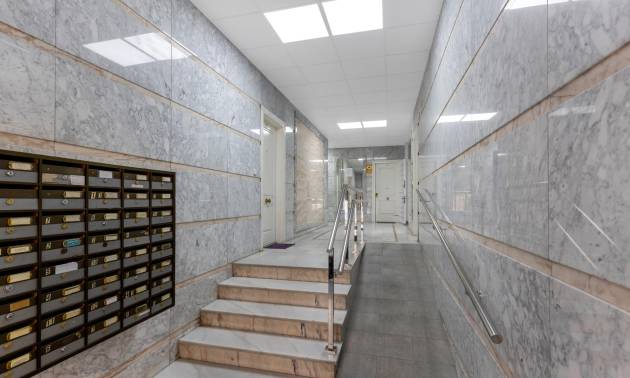 Sale - Apartment - Torrevieja - Centro - Muelle Pesquero