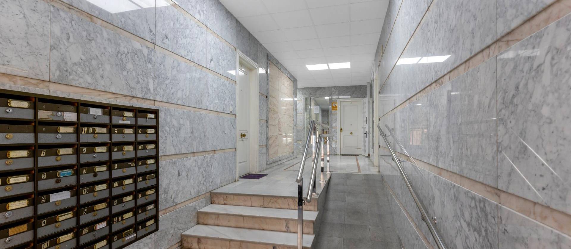 Sale - Apartment - Torrevieja - Centro - Muelle Pesquero