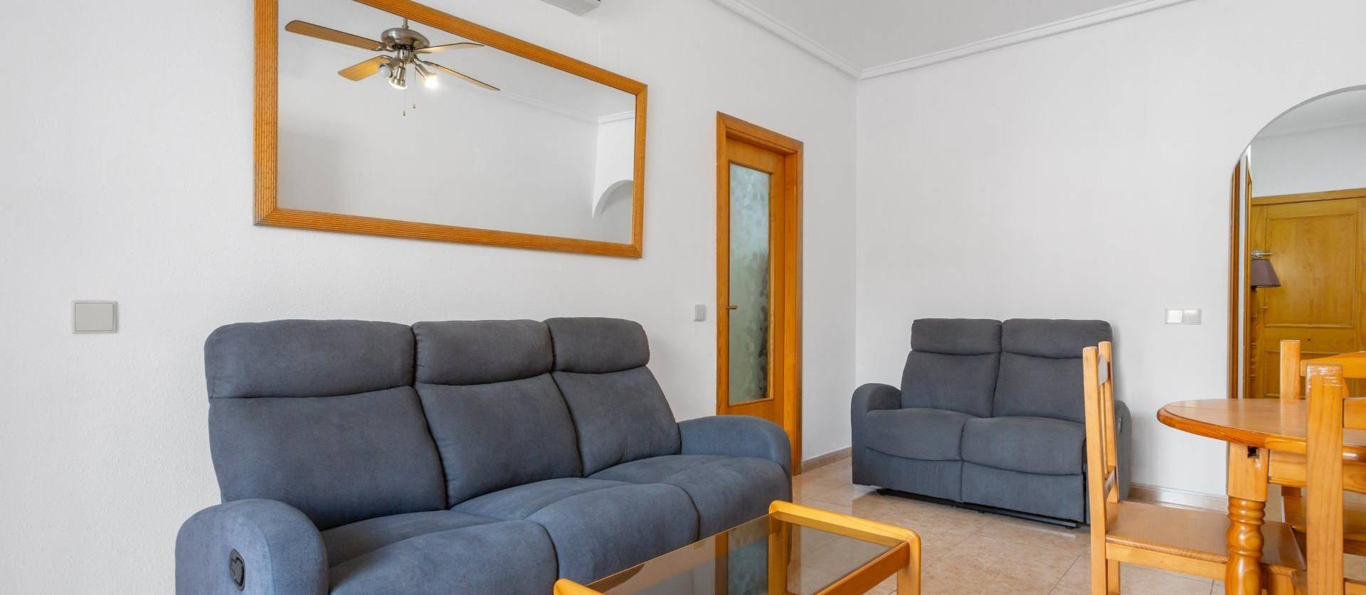 Sale - Apartment - Torrevieja - Centro
