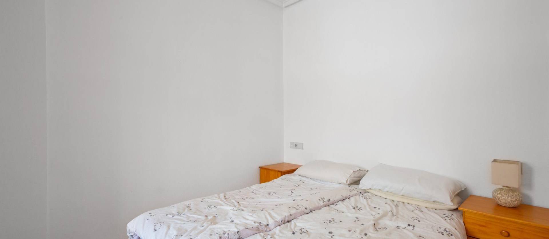 Sale - Apartment - Torrevieja - Centro