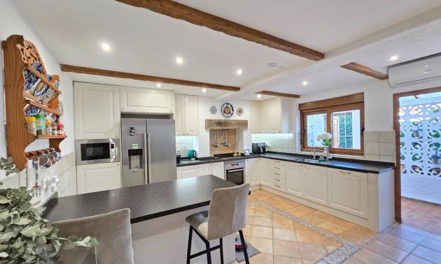 Sale - Villa - Orihuela Costa - Cabo Roig