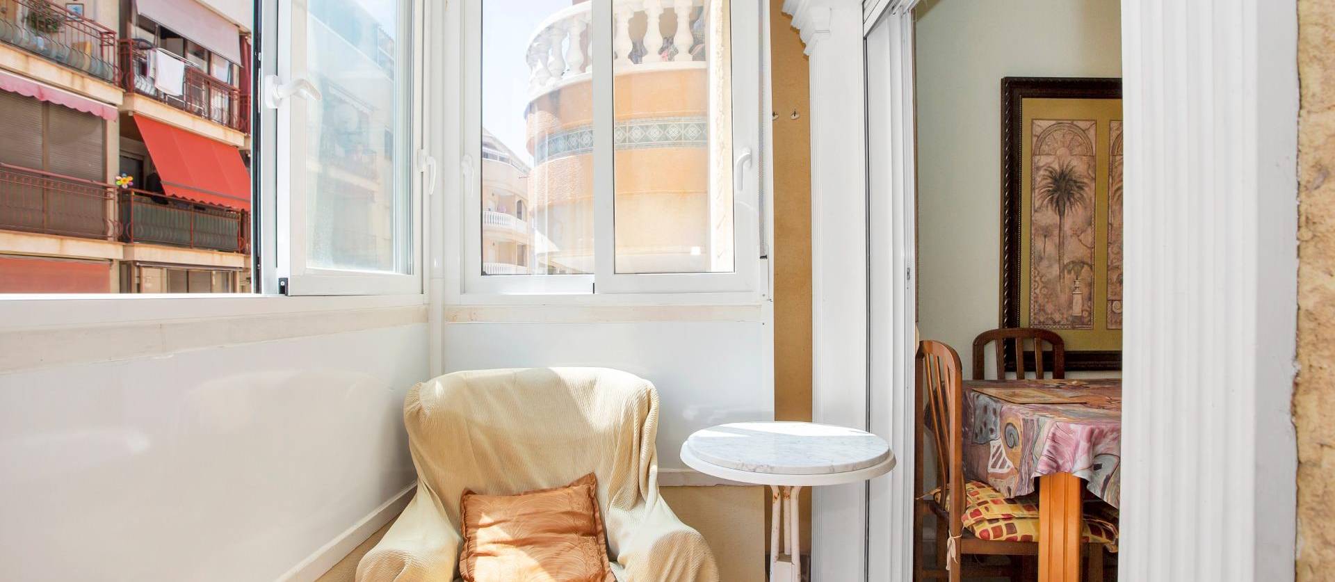 Sale - Apartment - Torrevieja - Centro