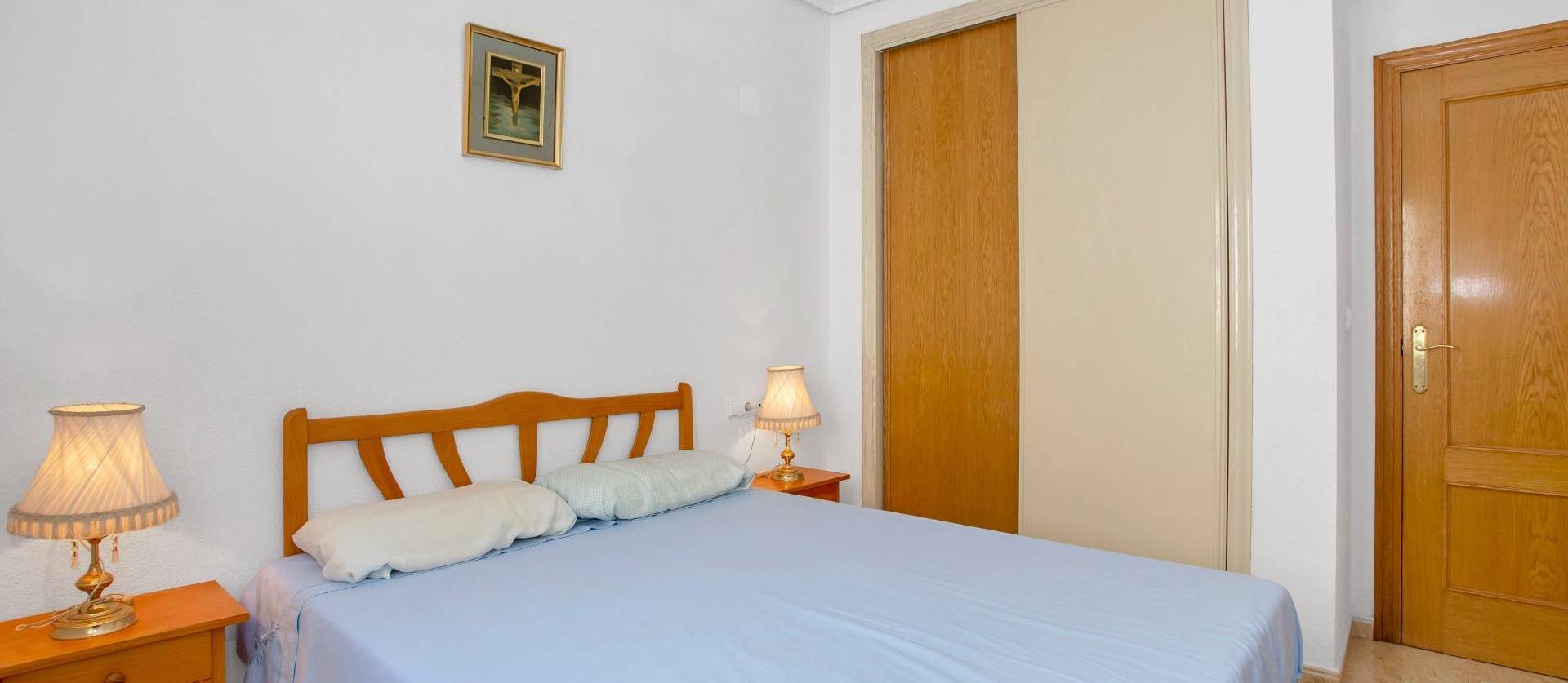 Sale - Apartment - Torrevieja - Centro