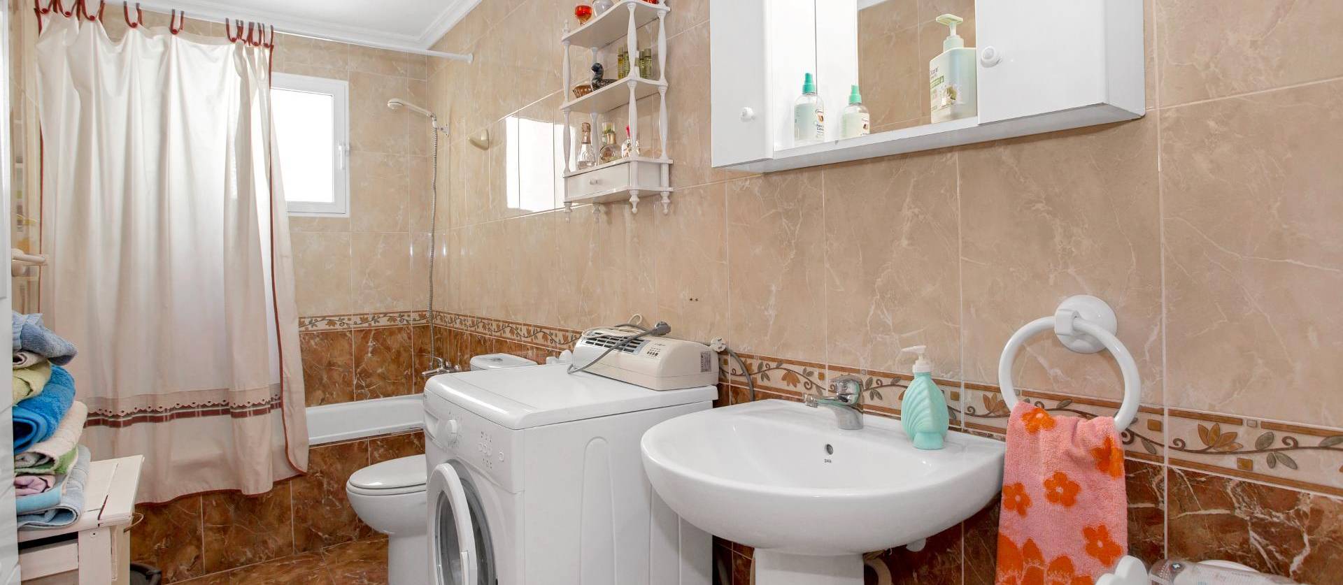 Sale - Apartment - Torrevieja - Centro