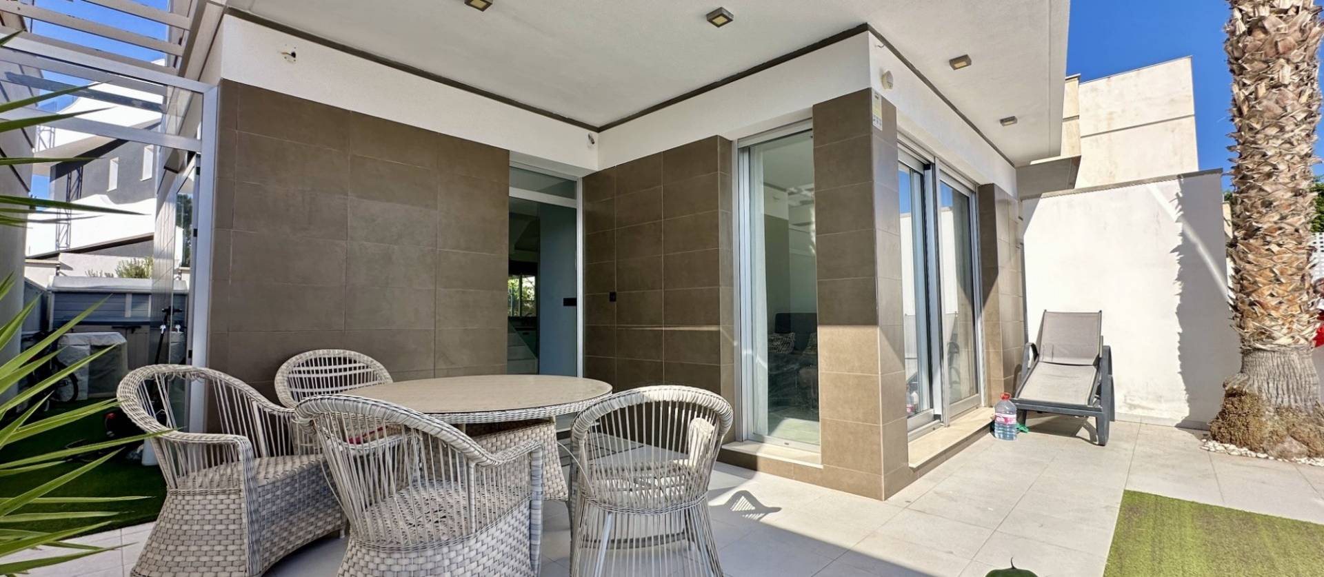 Bestaande woningen - Villa - Orihuela Costa