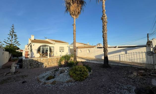 Sale - Villa - Torrevieja - San luis