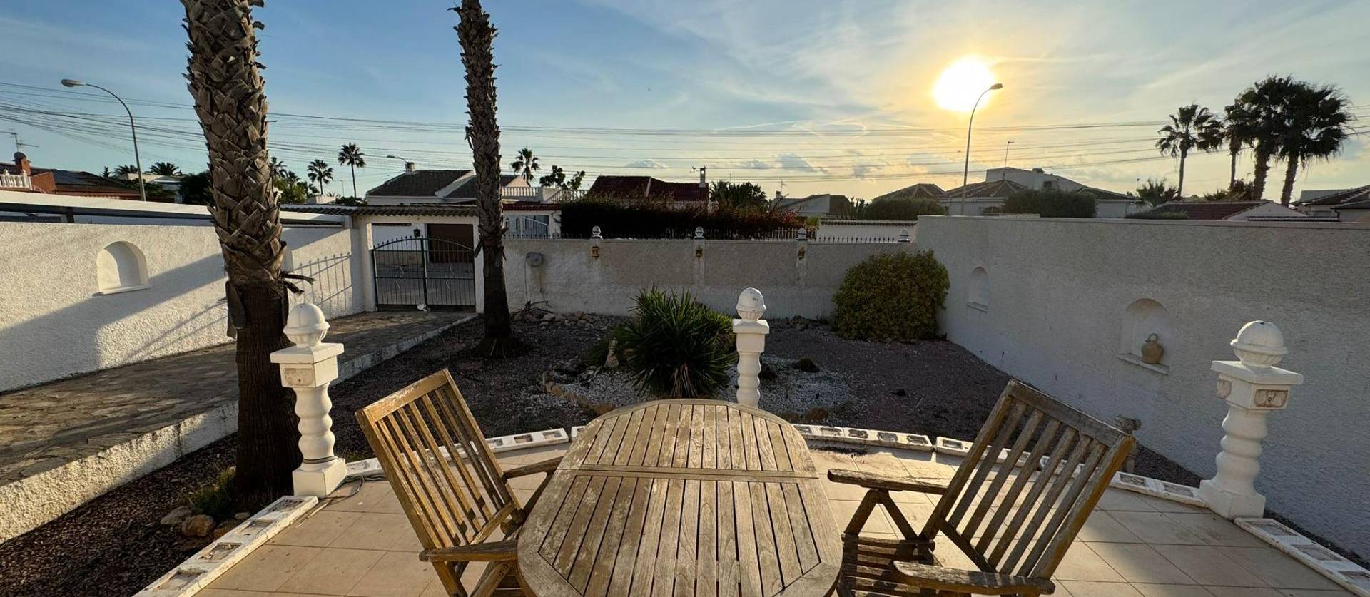 Sale - Villa - Torrevieja - San luis