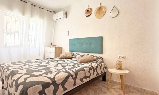 Sale - Apartment - Torrevieja - La Mata