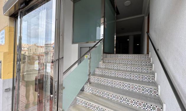 Sale - Apartment - Torrevieja - Estacion de autobuses