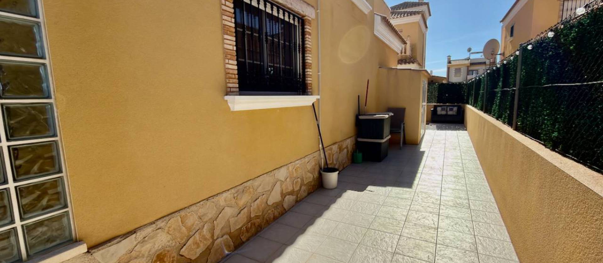 Sale - Villa - Guardamar del Segura - El Raso