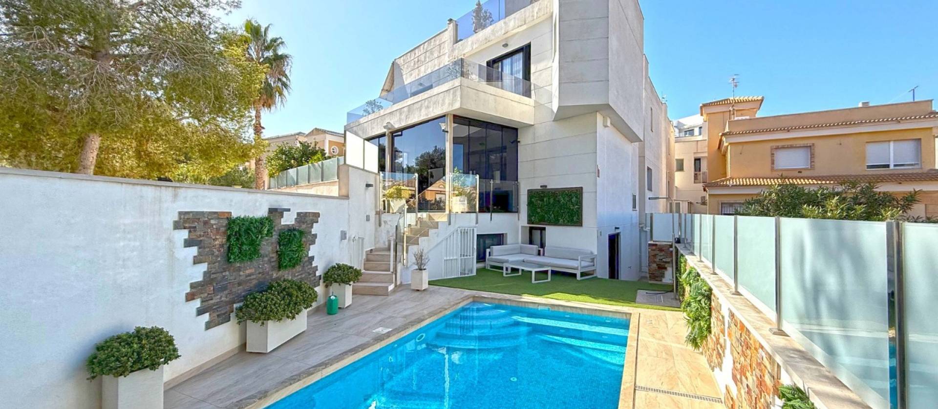 Sale - Villa - Orihuela Costa - Villamartín