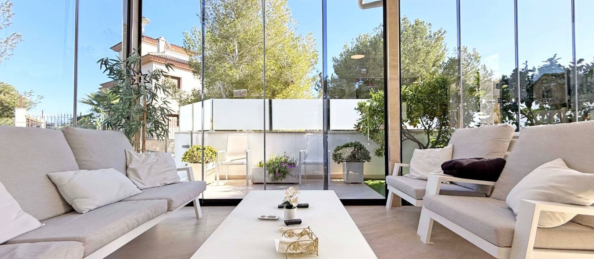 Sale - Villa - Orihuela Costa - Villamartín