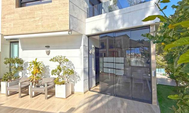 Sale - Villa - Orihuela Costa - Villamartín