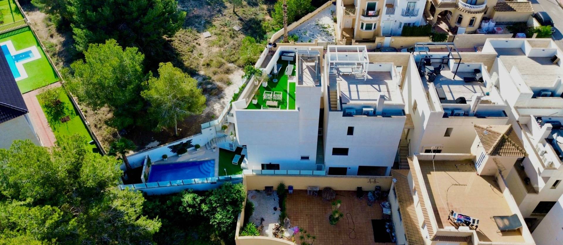 Sale - Villa - Orihuela Costa - Villamartín