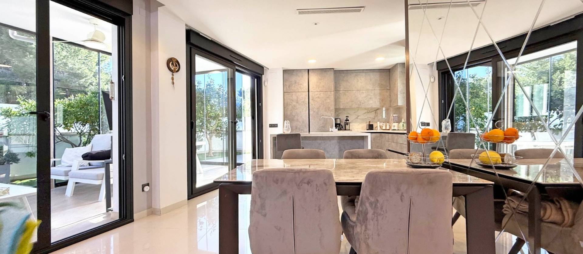 Sale - Villa - Orihuela Costa - Villamartín