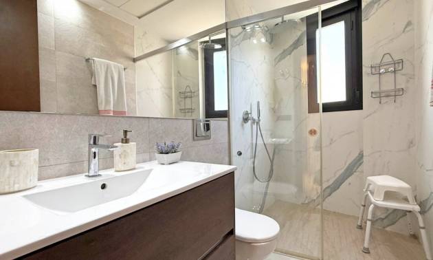 Sale - Villa - Orihuela Costa - Villamartín