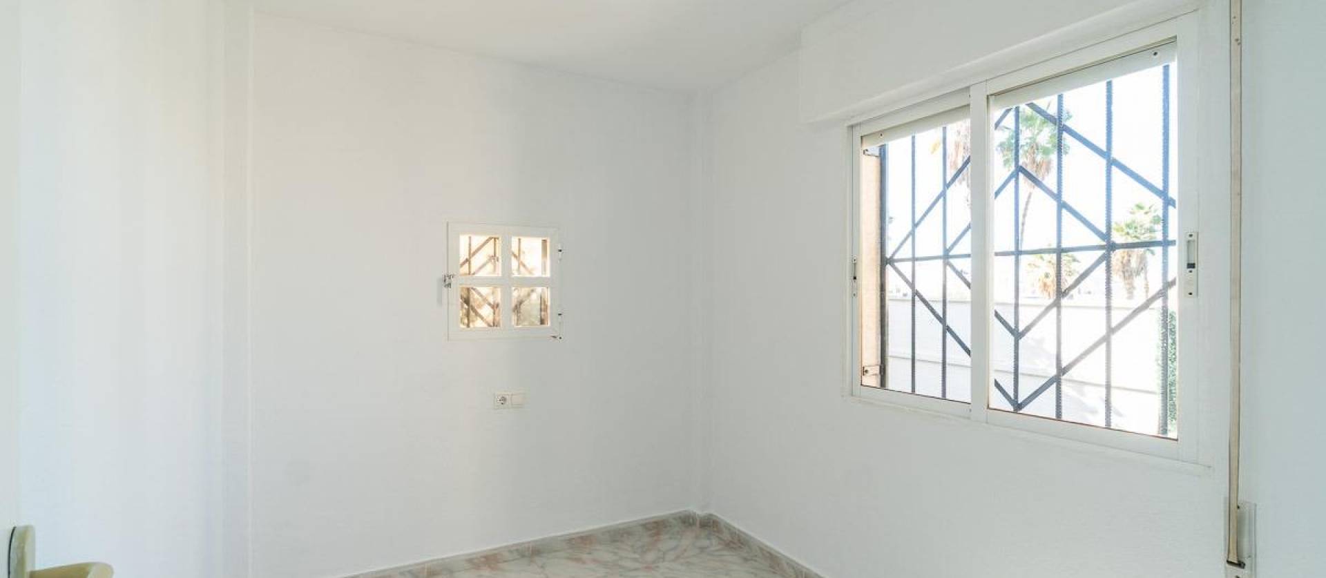 Venta - Adosado - Torrevieja - Carrefour