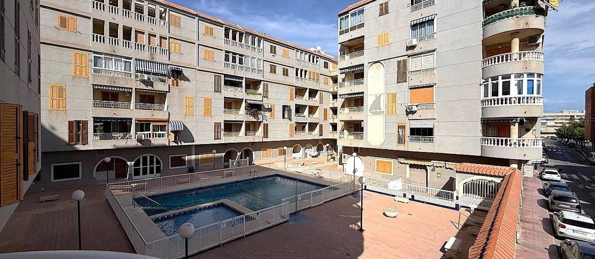 Sale - Apartment - Torrevieja - Acequion