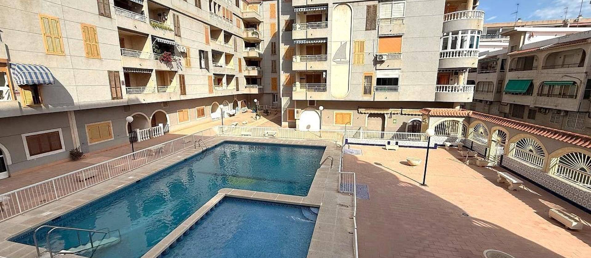 Sale - Apartment - Torrevieja - Acequion