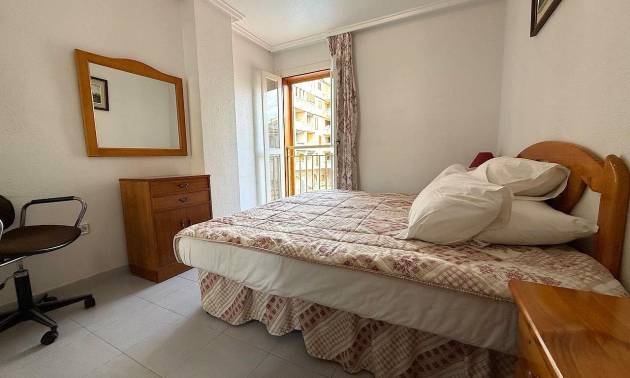 Sale - Apartment - Torrevieja - Acequion