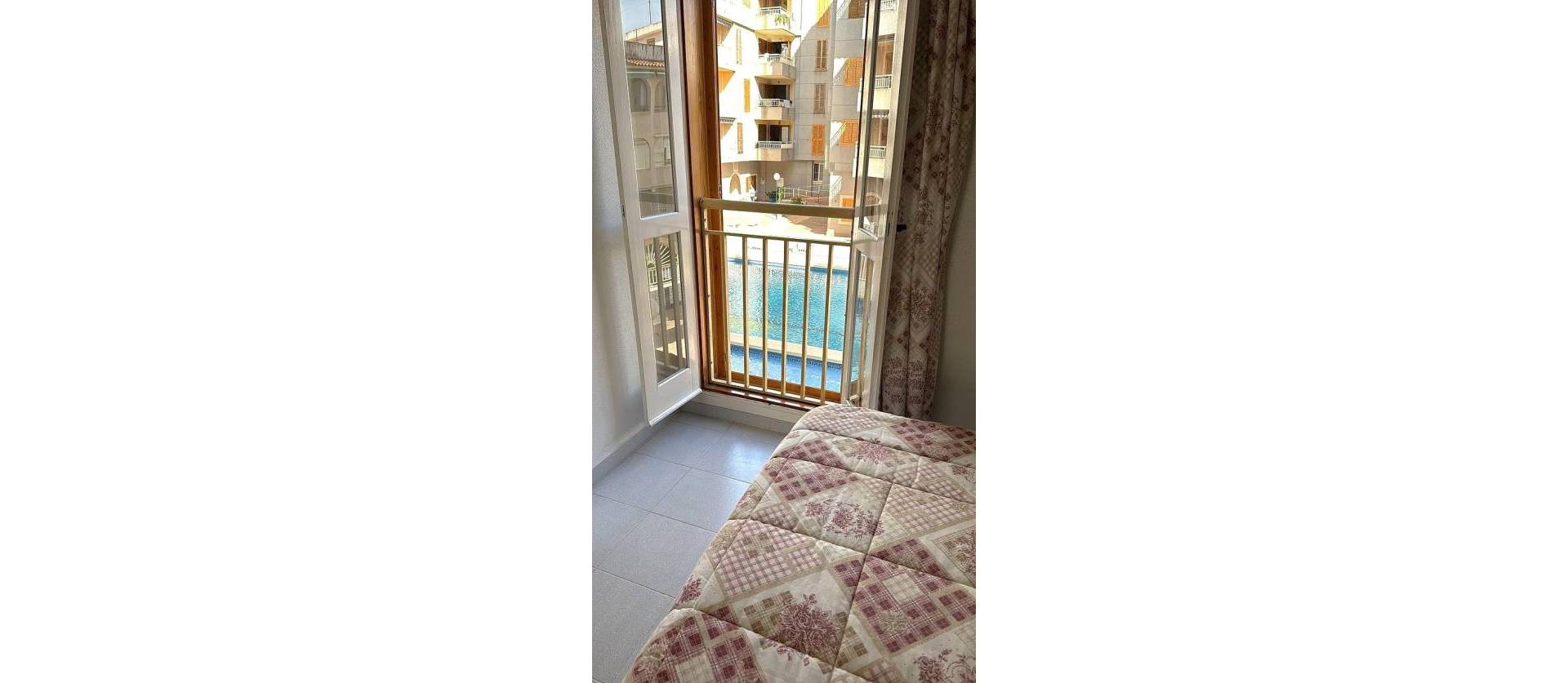 Sale - Apartment - Torrevieja - Acequion